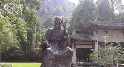 朱熹现存哪些著名的诗歌作品?朱熹生平经历又是怎样的?