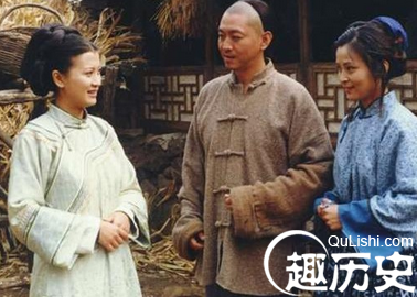 曹雪芹出生在一个什么样的家族？他是汉人吗
